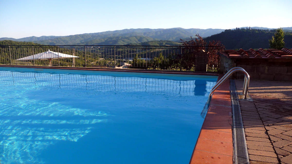 Agriturismo Poppiena Piscina 2